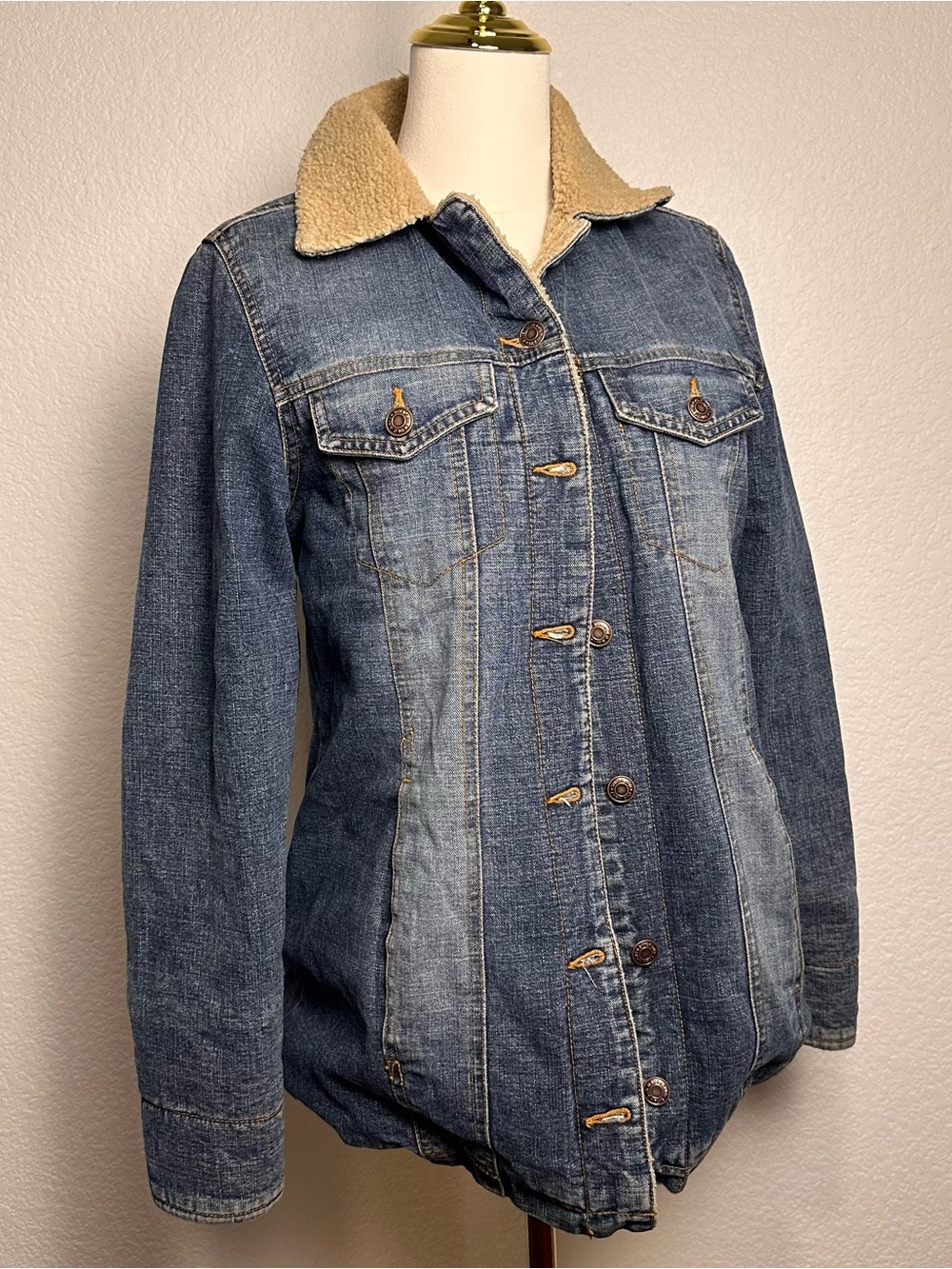 2002 Old Navy Blue Denim Jacket with Cream Sherpa Collar